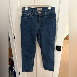 Everlane Women’s 90s Cheeky Jeans Deep Blue. Size 26 ankle.